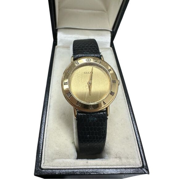 GUCCI 3000.2.L Ladies Quartz Wristwatch - Picture 1 of 3